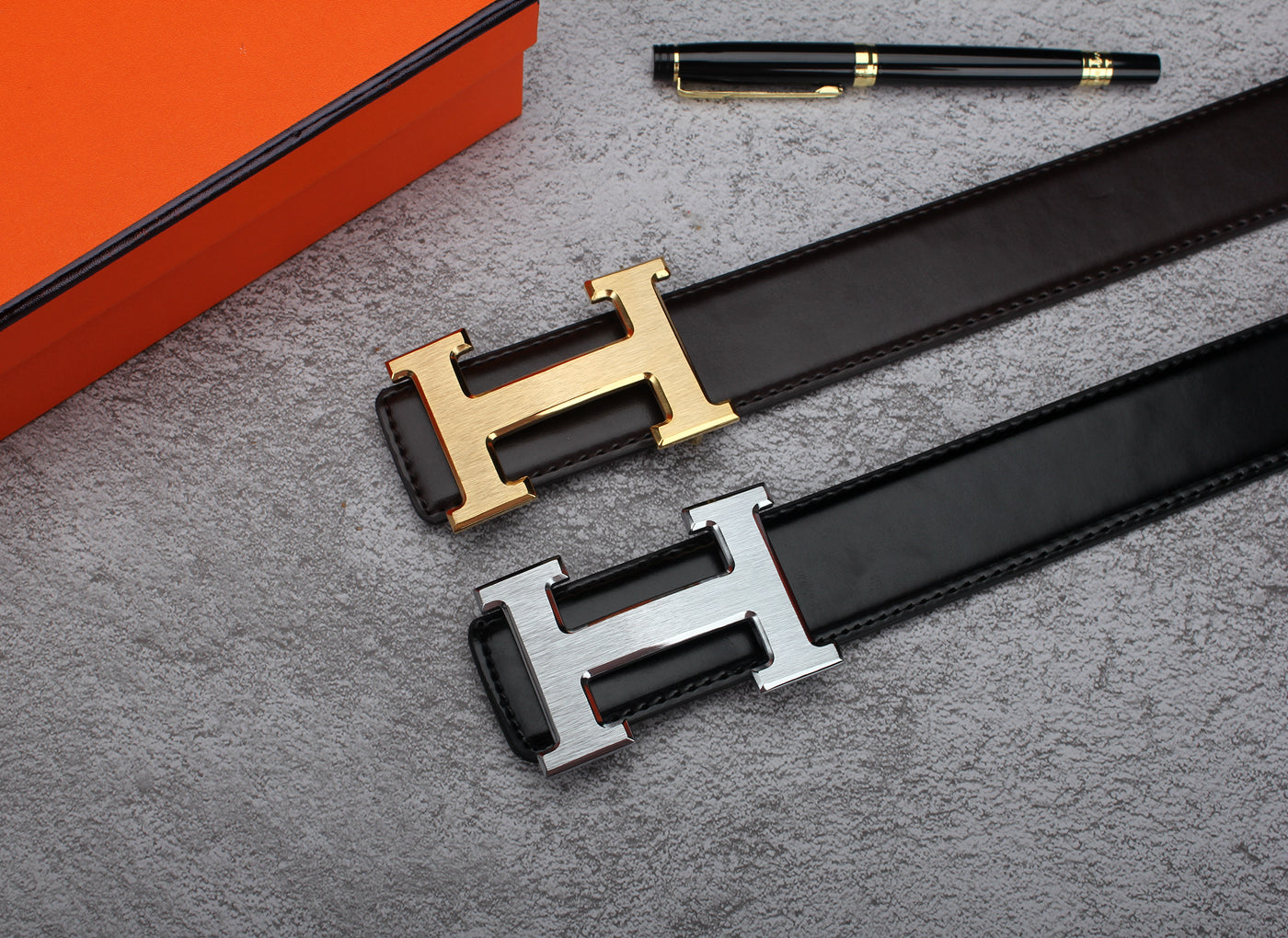 Δερμάτινη ζώνη κλασικής πόρπης 2 χρωμάτων (στυλ Unisex)