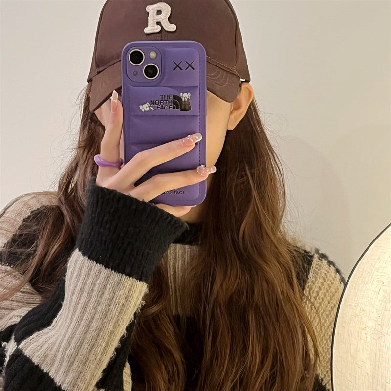 IPhone-Hülle aus TNFace x Kaw Down-Material