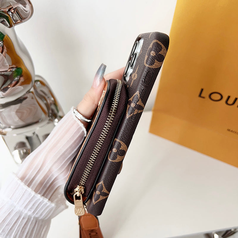 Etui na iPhone'a z łańcuszkiem na karty Lou GG