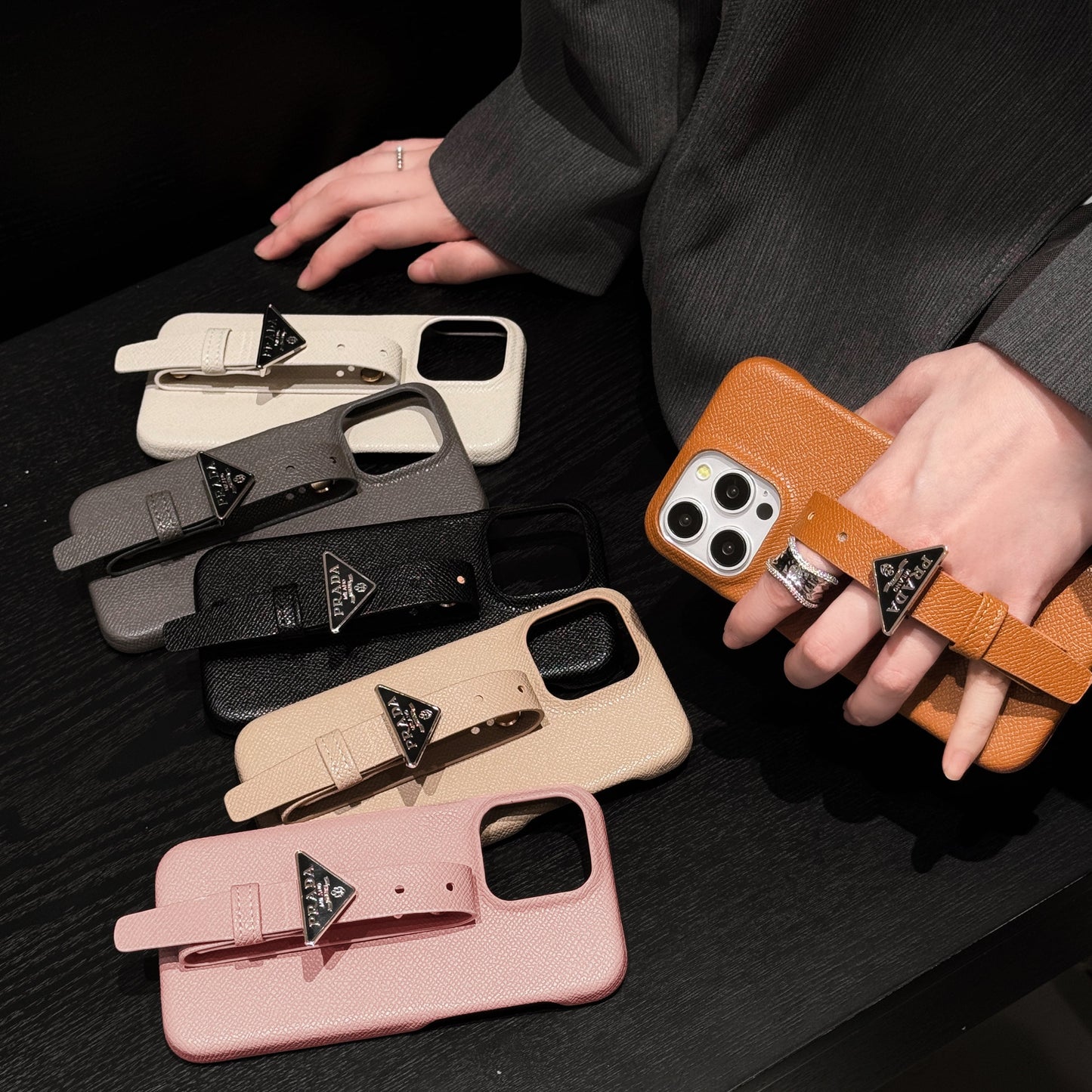 Pra iPhone-hoesje met leren handvat