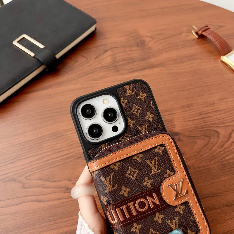 Custodia per iPhone con catena porta carte Lou GG