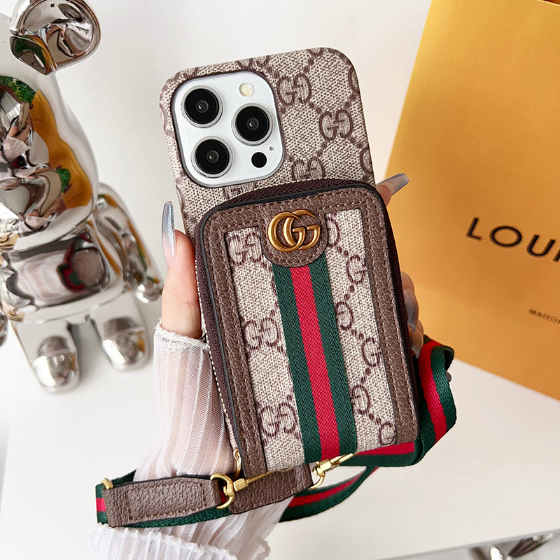 Etui na iPhone'a z łańcuszkiem na karty Lou GG