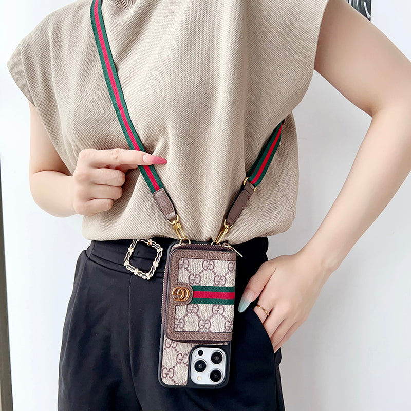 Custodia per iPhone con catena porta carte Lou GG