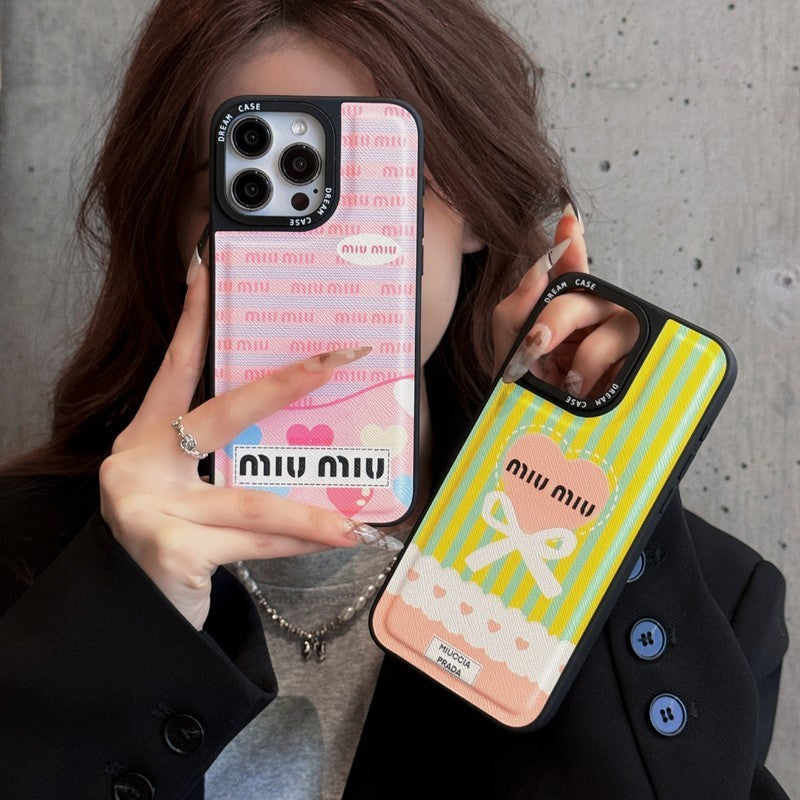 Étui pour iPhone en cuir vert et rose Miu