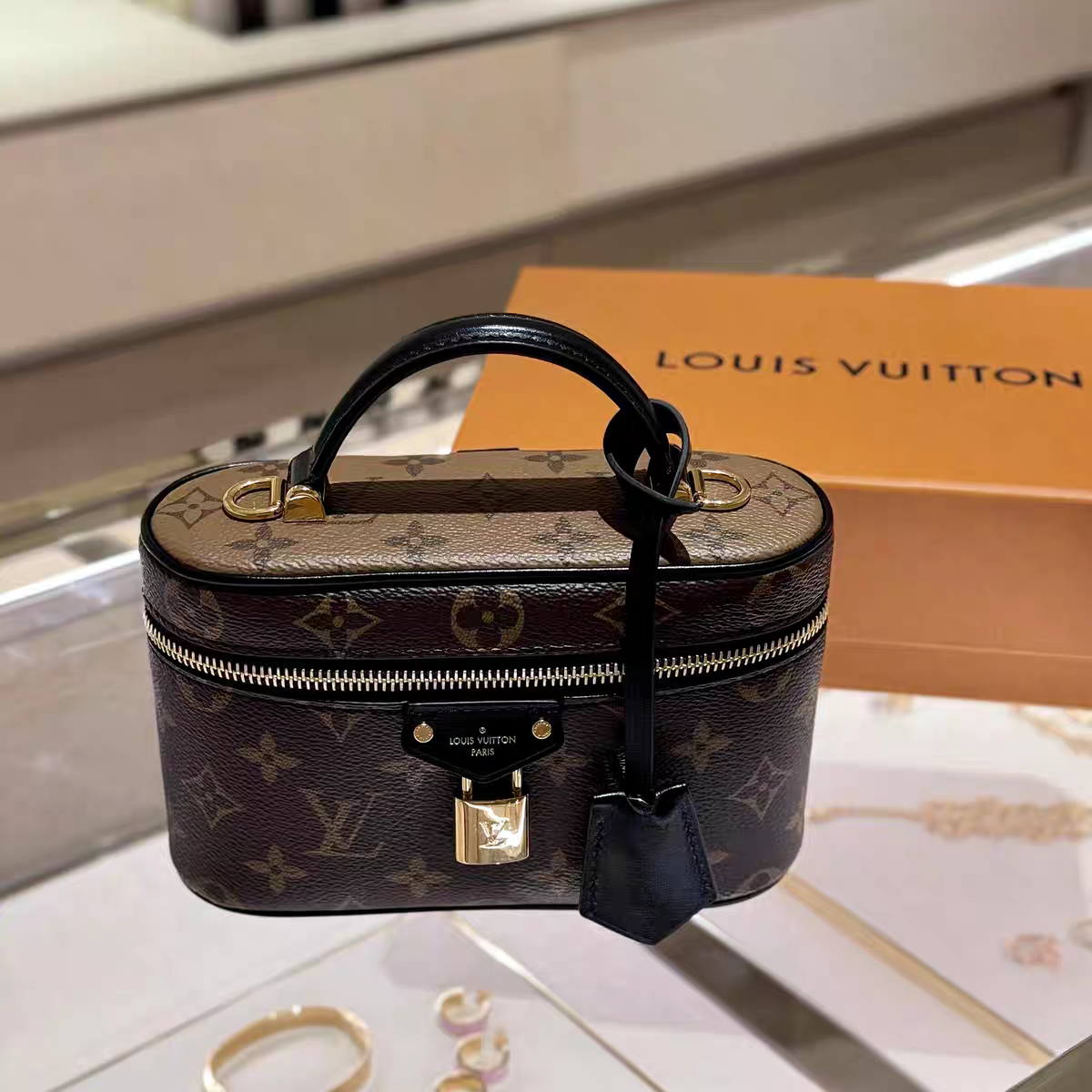 Bolsa de mão Box com inspiração vintage – Elegant Monogram Tote Box