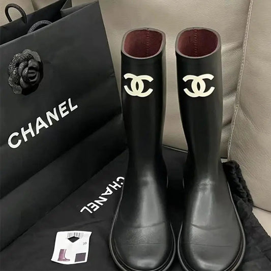 Tyylikkäät klassiset vedenpitävät korkeat saappaat – ajaton tyyli & mukavuus