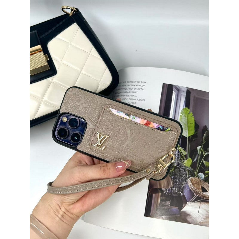 Torba na karty Lou w czterech kolorach. Etui na iPhone'a