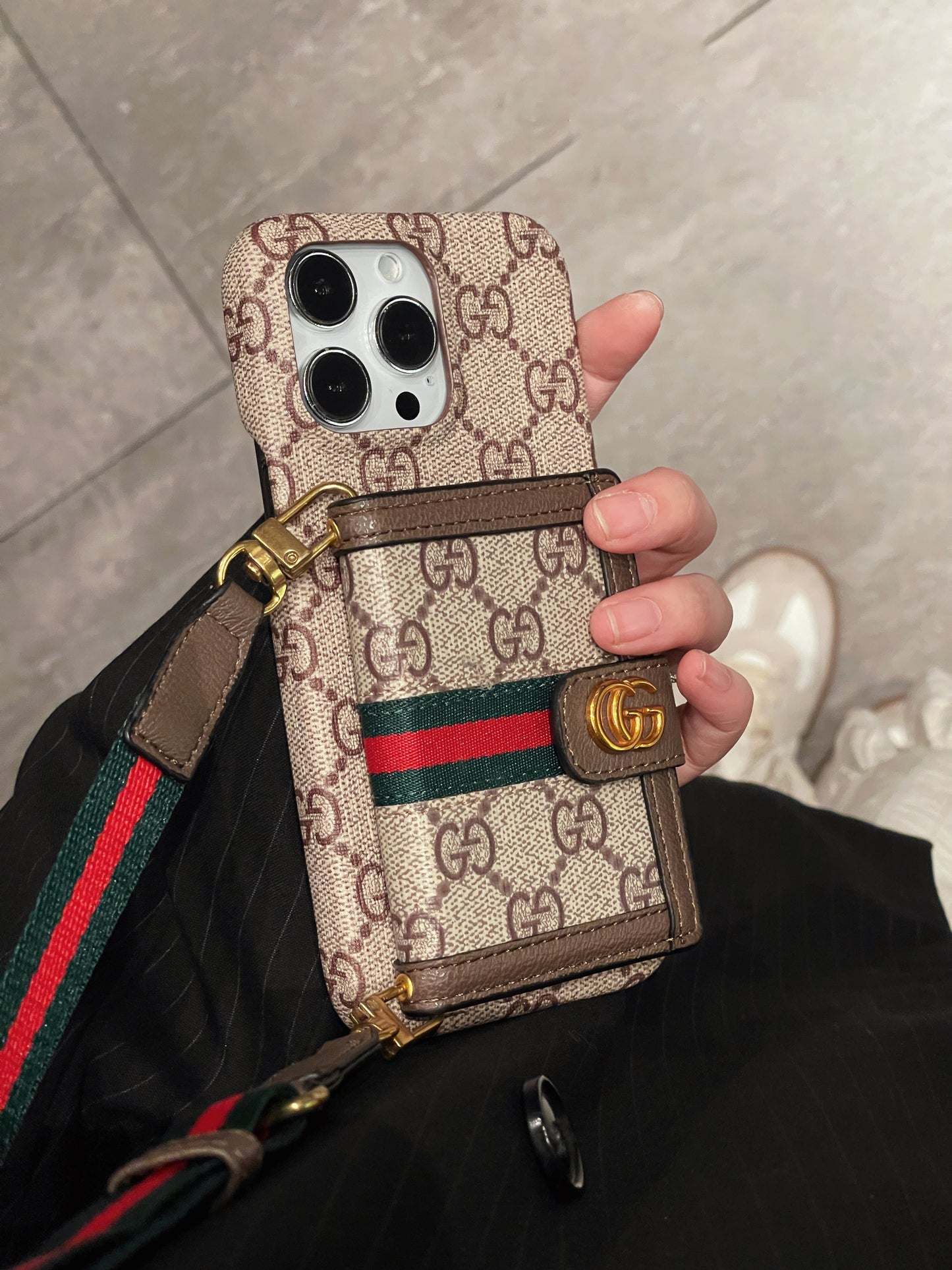 GG 卡包 iPhone 手機殼