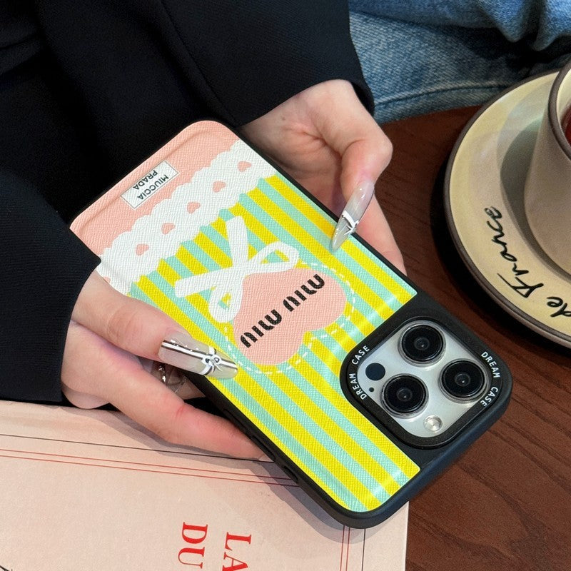 Étui pour iPhone en cuir vert et rose Miu