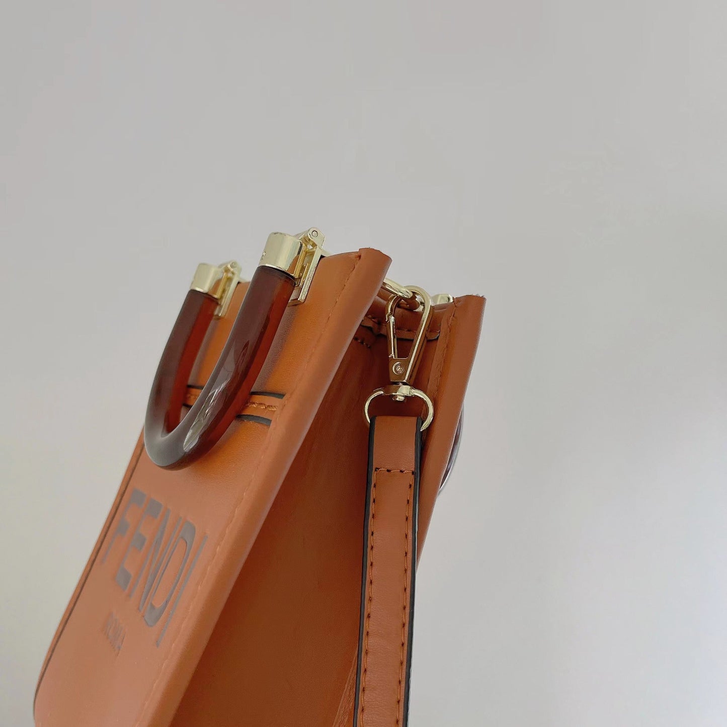 Klassisk mulepose med crossbody