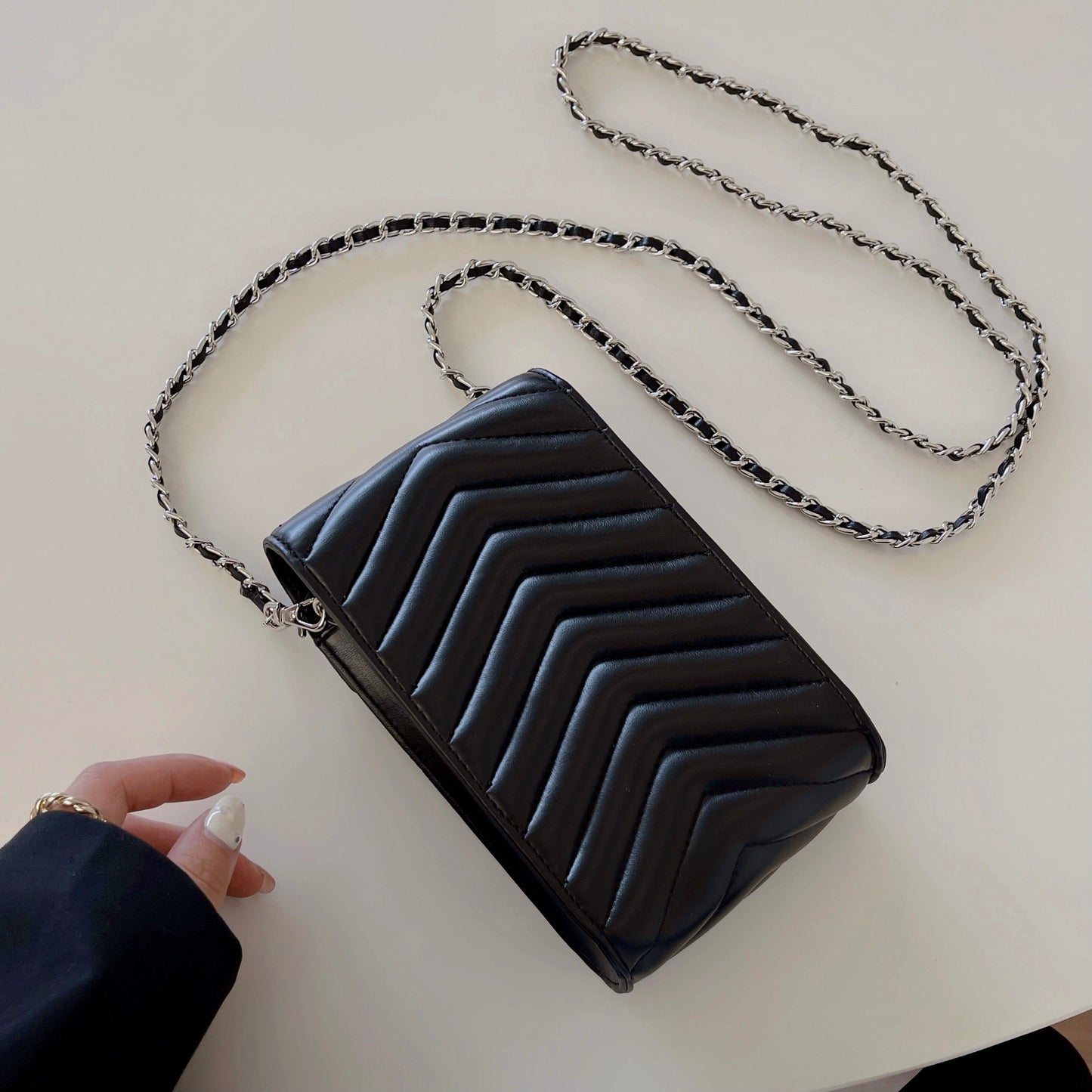 Crossbody nahkainen puhelinlaukku