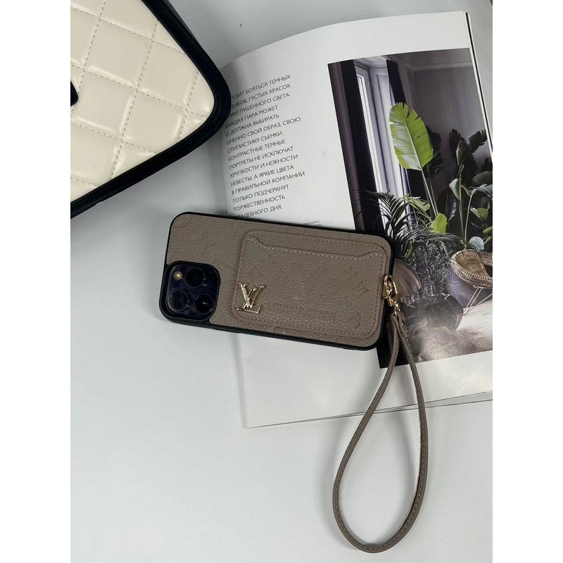 Torba na karty Lou w czterech kolorach. Etui na iPhone'a