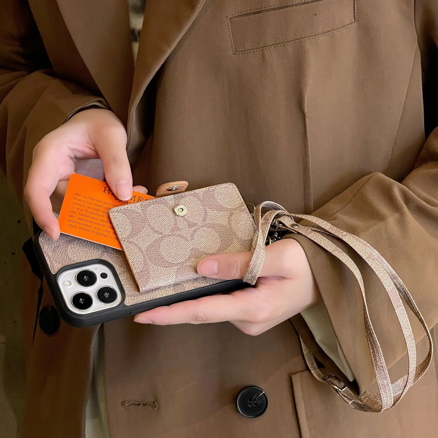 Coa Card Bag Δερμάτινη θήκη για iPhone με αλυσίδα