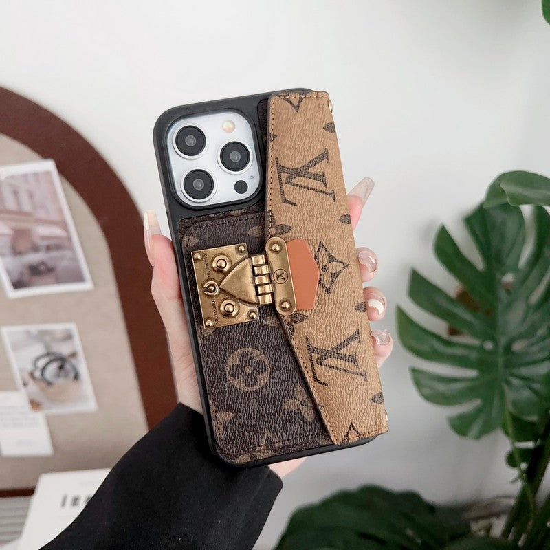 Sac à cartes Lou Lock Coque et skin iPhone