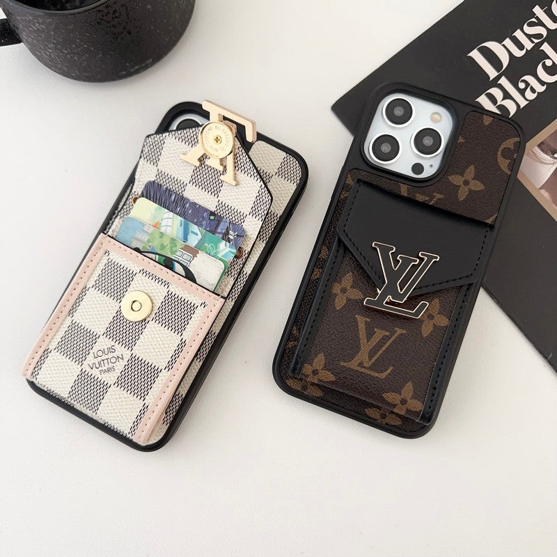 Torba na karty Lou Etui na iPhone'a z pięcioma kolorowymi łańcuszkami