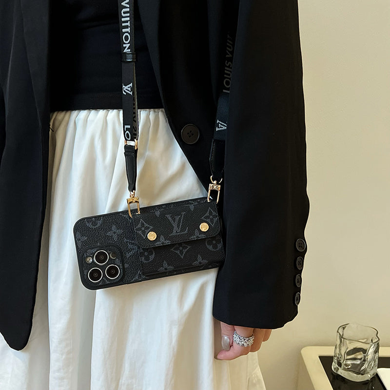 Custodia per iPhone nera con catena Lou Card Bag