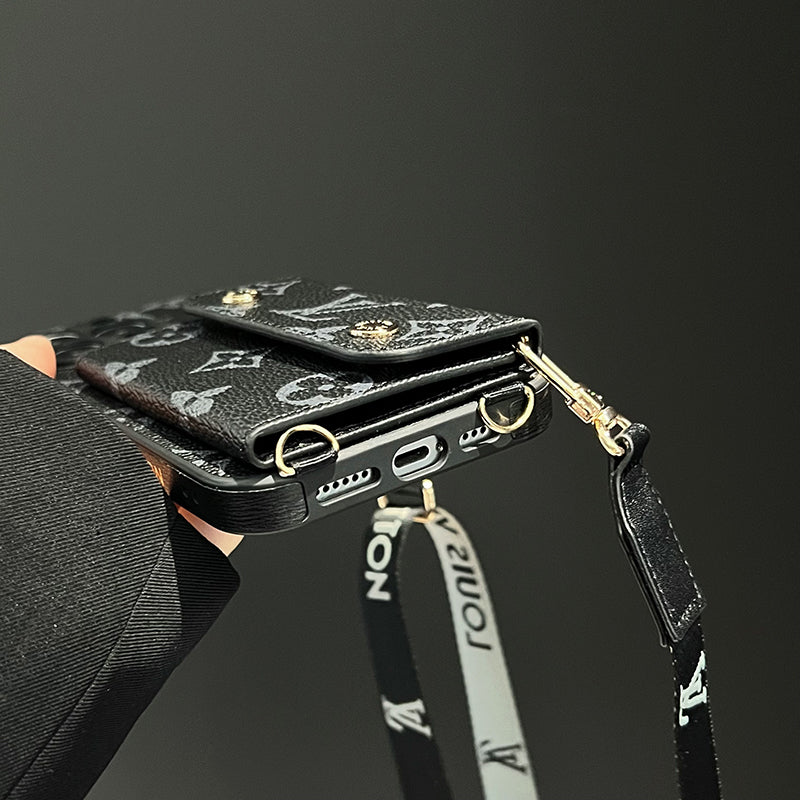 Custodia per iPhone nera con catena Lou Card Bag