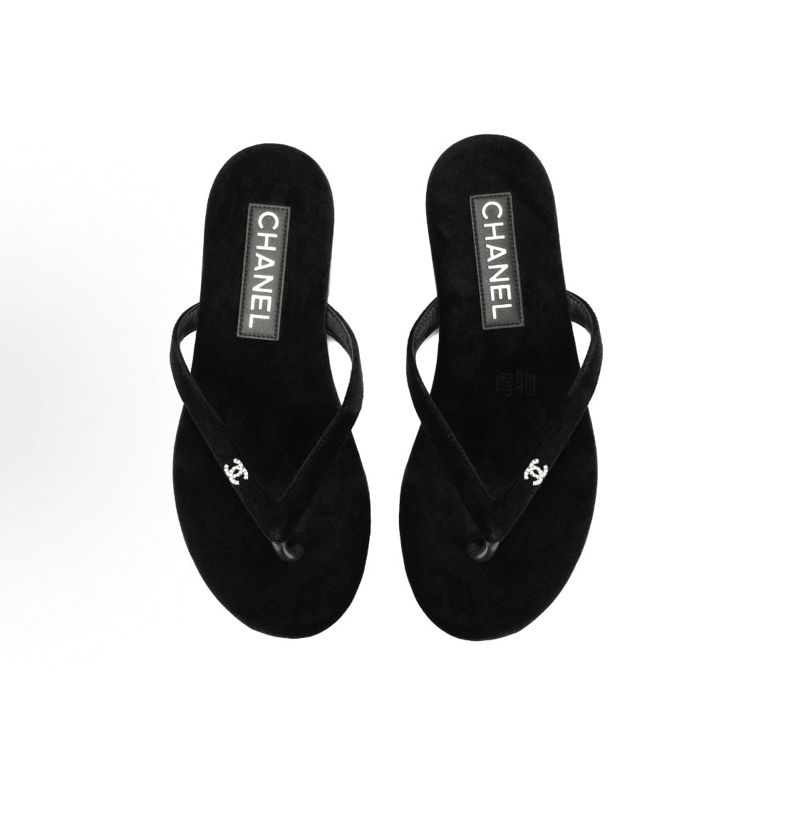 👡 Chic & Comfy Flat Flip Flops