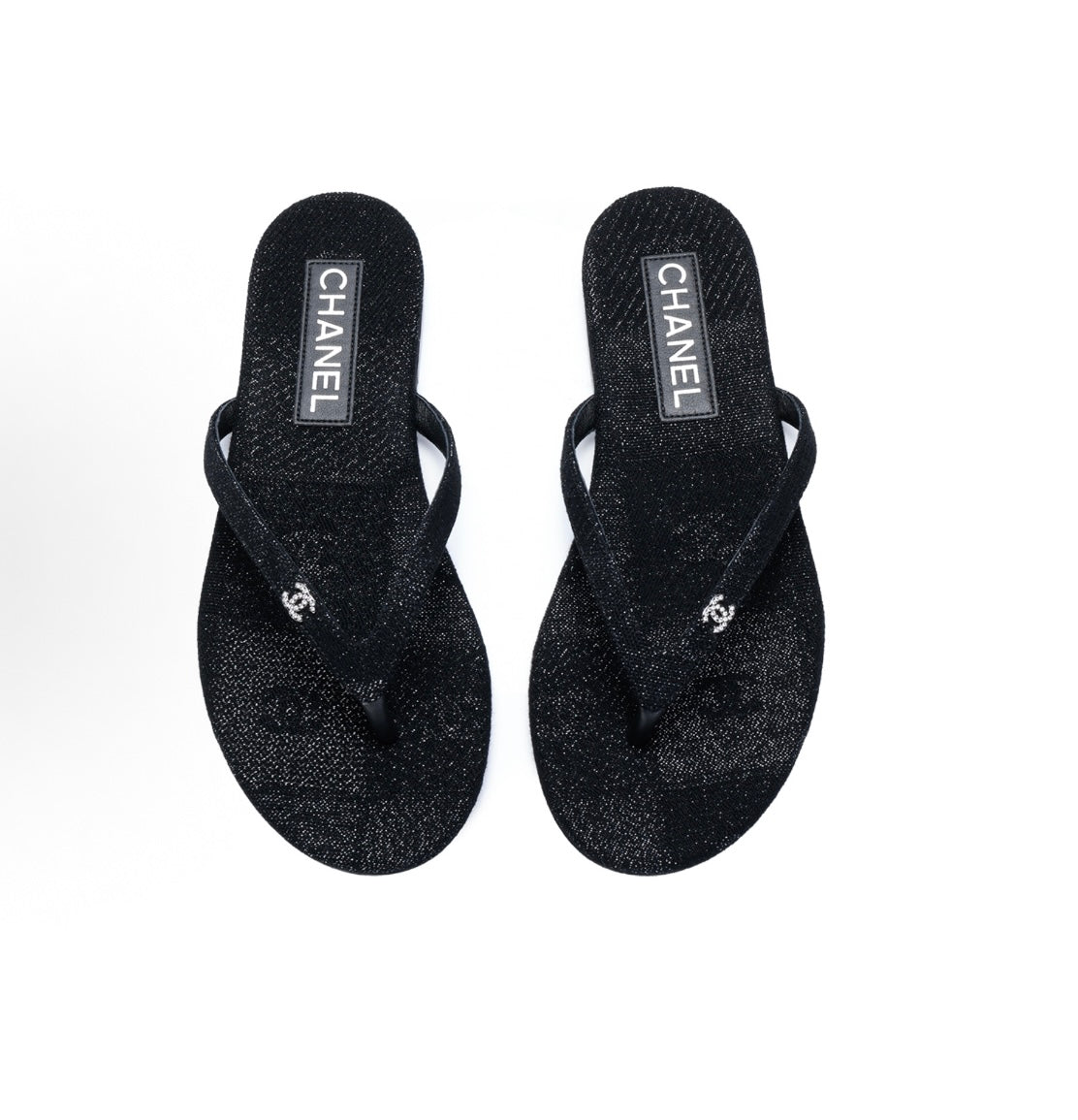 👡 Chic & Comfy Flat Flip Flops