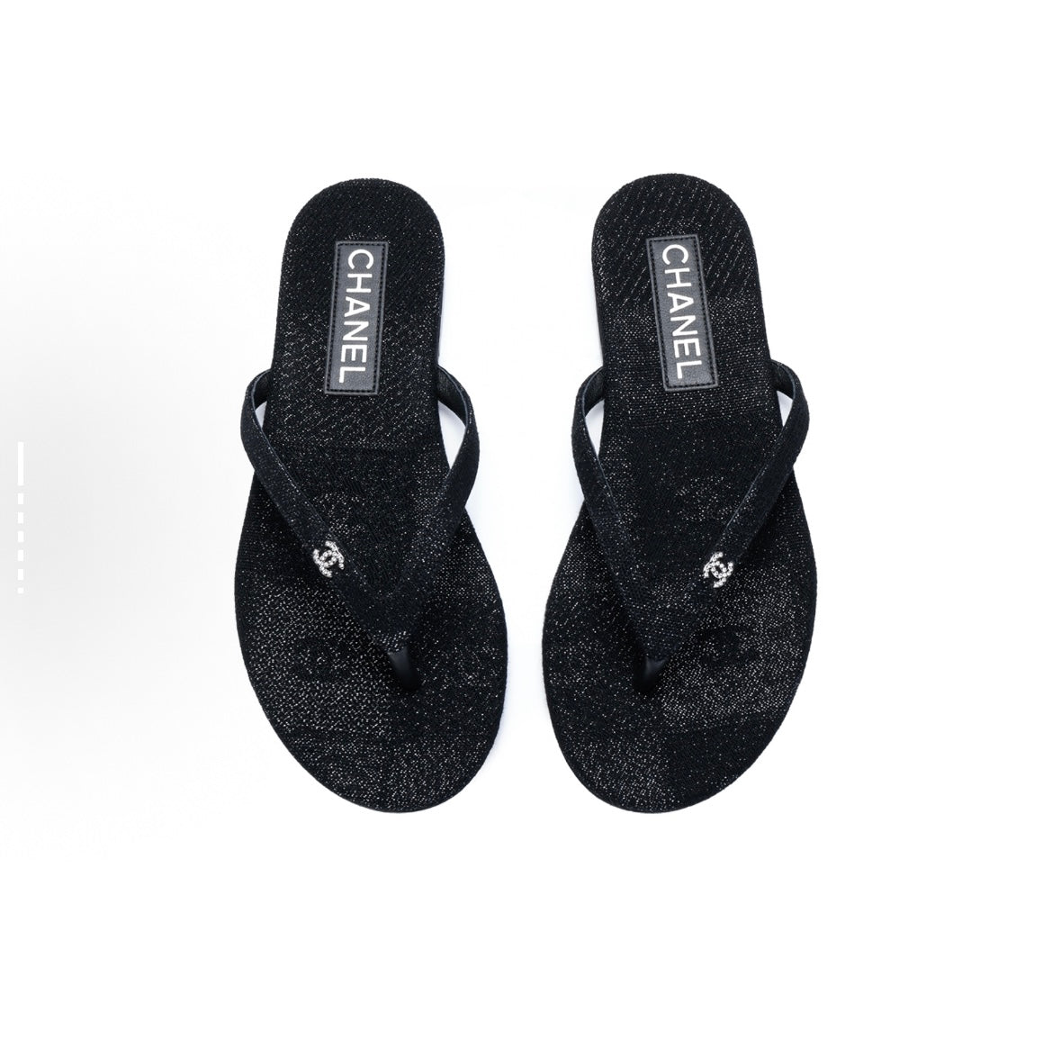 👡 Chic & Comfy Flat Flip Flops