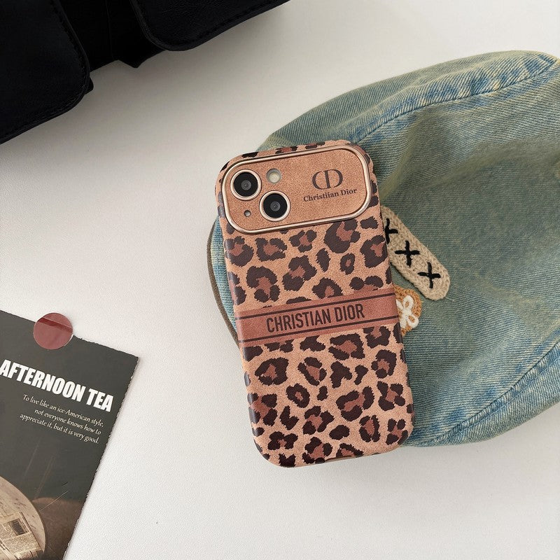 CD 棕色皮革 iPhone 保護殼