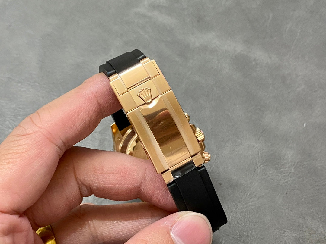 Luxury Chronograph Sport Watch with Rubber Strap