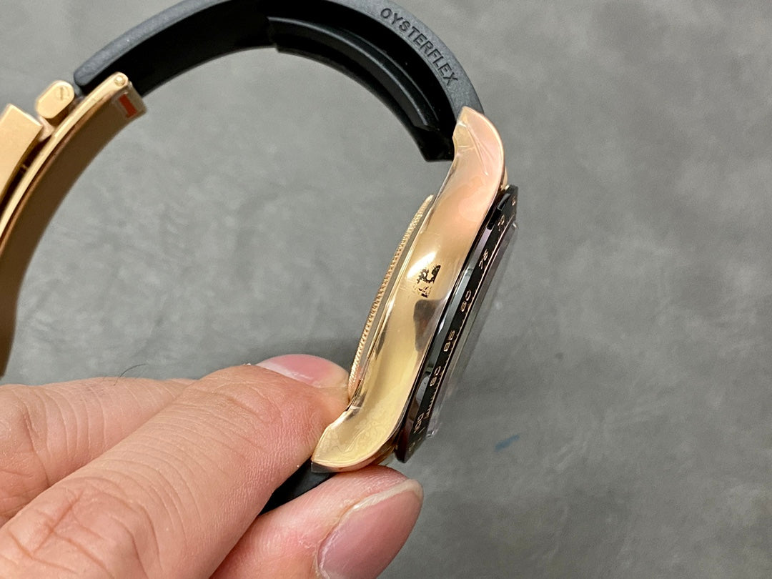 Luxury Chronograph Sport Watch with Rubber Strap