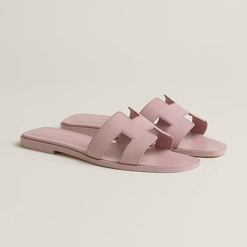 Minimal Double H Logo Slides – Minimal Chic Sandals