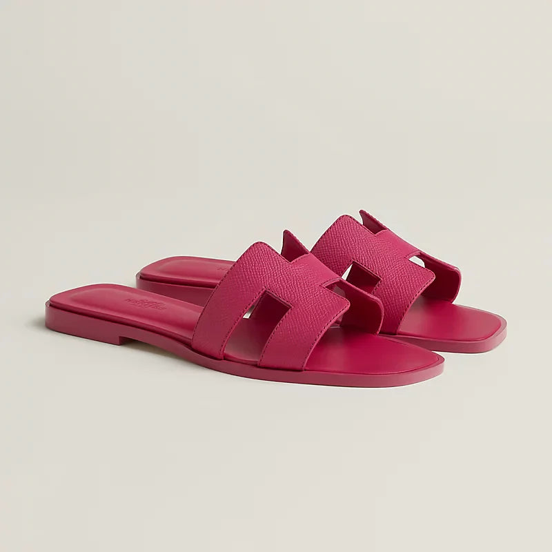 Minimal Double H Logo Slides – Minimal Chic Sandals